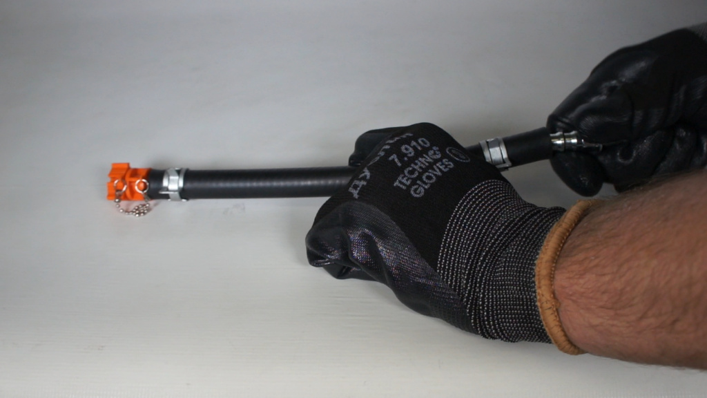 Штуцер справа-статья.jpg Штуцер справа-статья.jpg